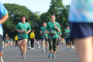 BIB: 239
                            <button type="button" onclick="openModal(5172970)" class="btn btn-primary btn-sm float-right btn-popup" data-toggle="modal" data-target=".modal-high-quality">
                        <i class="fas fa-shopping-cart"></i> Add to Cart
                    </button>
                                            <button type="button" onclick="isThisMe(5172970, true)" class="btn btn-success btn-sm float-right btn-popup btn-isme hidden" data-toggle="tooltip" data-placement="bottom" title="นี่คือรูปของคุณใช่ไหม คลิกที่นี่เพื่อเอาเข้าอัลบั้ม">
                        <i class="fas fa-plus"></i> Add to album
                    </button>
                    <button type="button" onclick="isThisMe(5172970, false)" class="btn btn-warning btn-sm float-right btn-popup btn-isnotme hidden">
                        <i class="fas fa-ban"></i> Remove from album
                    </button>